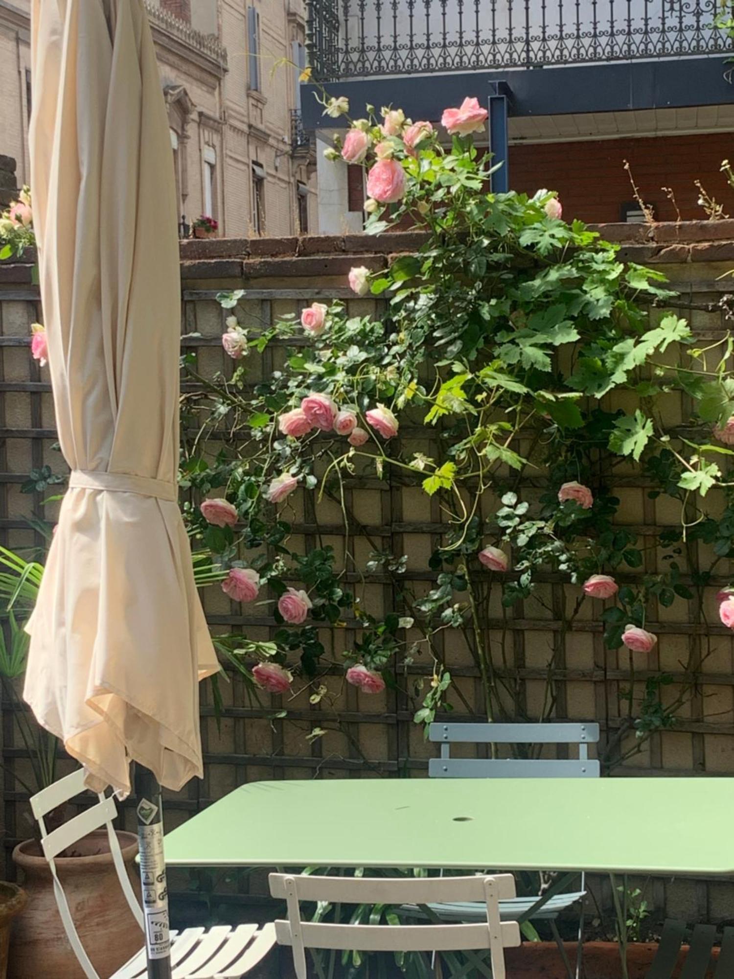 Les Loges Des Chalets Toulouse Bagian luar foto