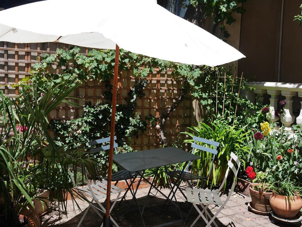 Les Loges Des Chalets Toulouse Bagian luar foto